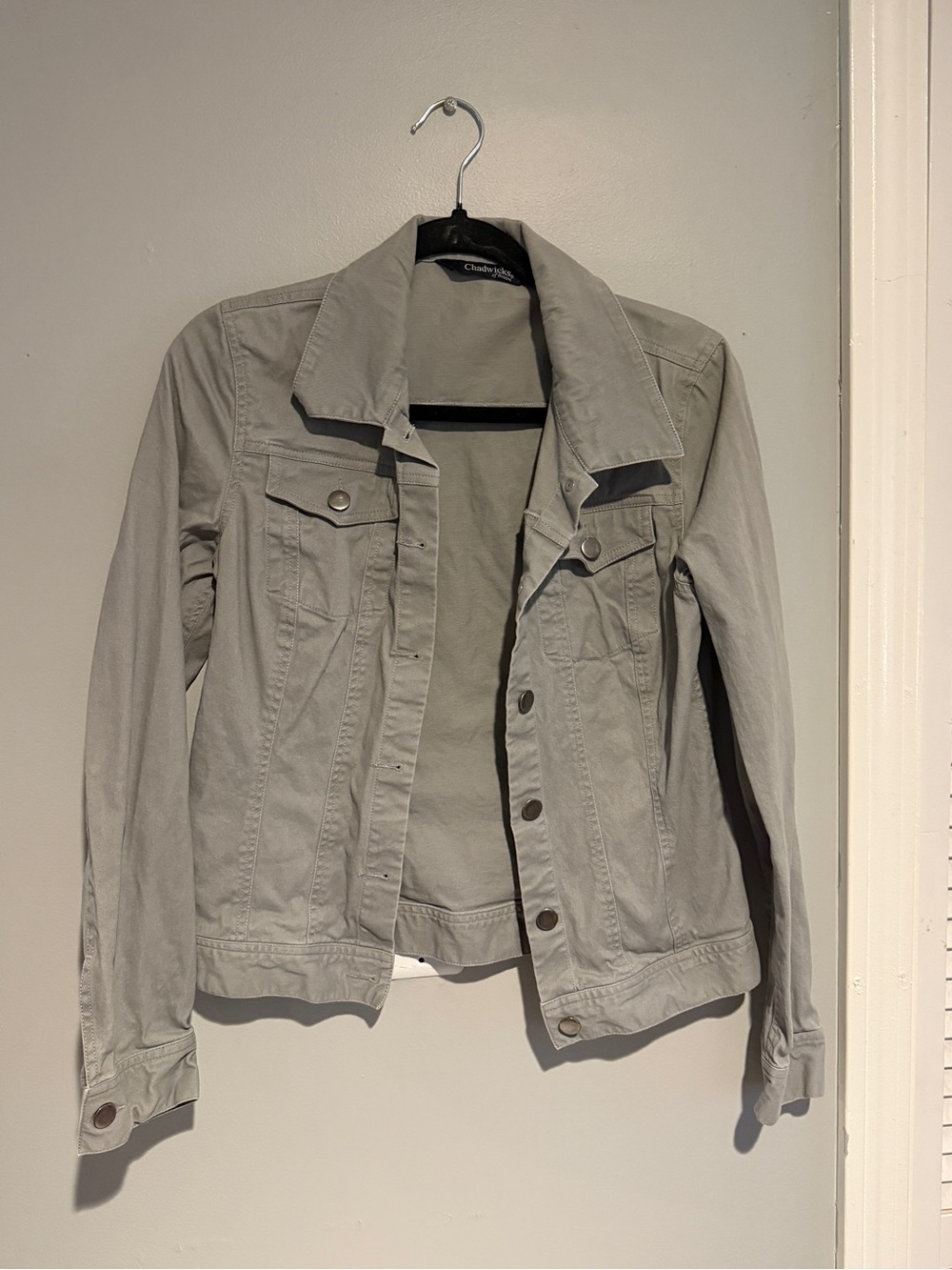 Classic Women’s Light Gray Denim Jacket – Chadwicks of Boston